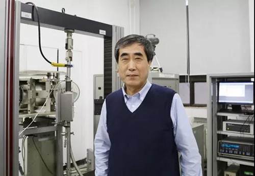说明:https://news.buaa.edu.cn/__local/0/3F/0A/02605D8BD95531A5BE22A05095F_A1074998_7CED.jpg