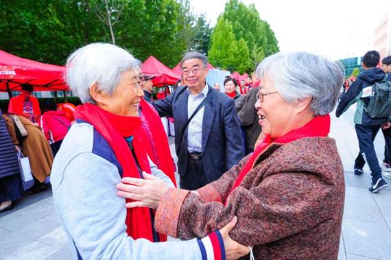 说明:https://news.buaa.edu.cn/__local/6/A2/CC/EFB6CDF1D0B81B749232F6E6358_83F64D3E_1F903.jpg