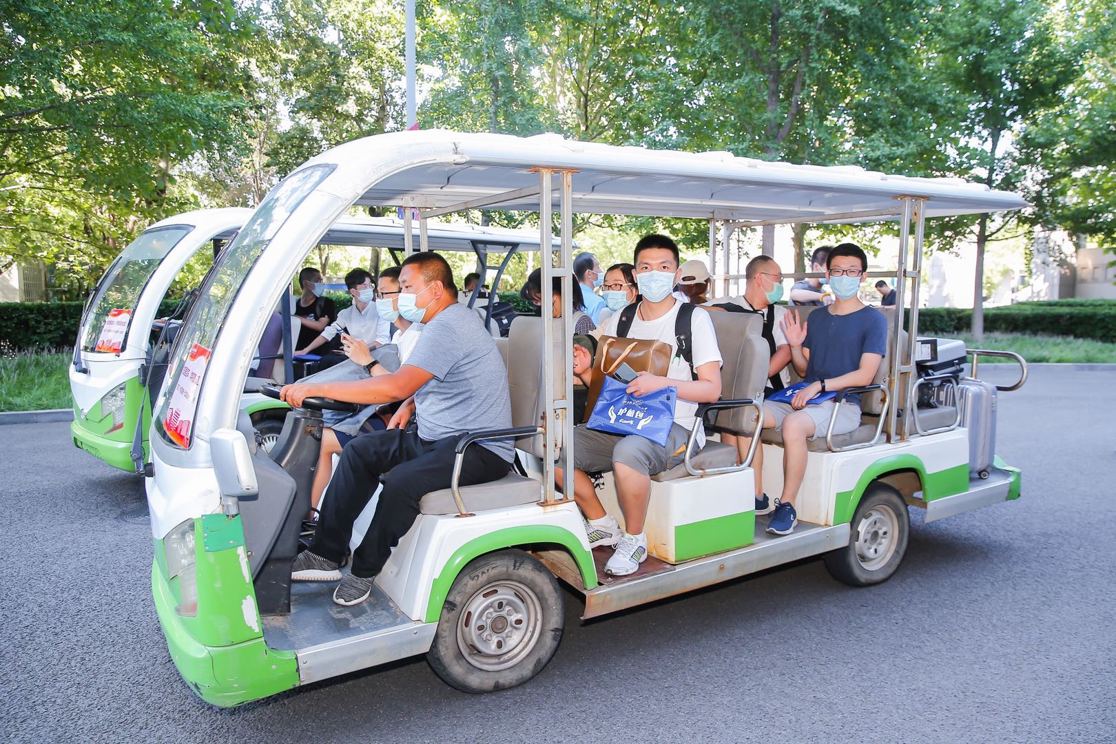 说明: https://news.buaa.edu.cn/__local/4/64/0F/520C0AA5935EF0FD7C6A9ED566A_E0957CCB_67282.jpg