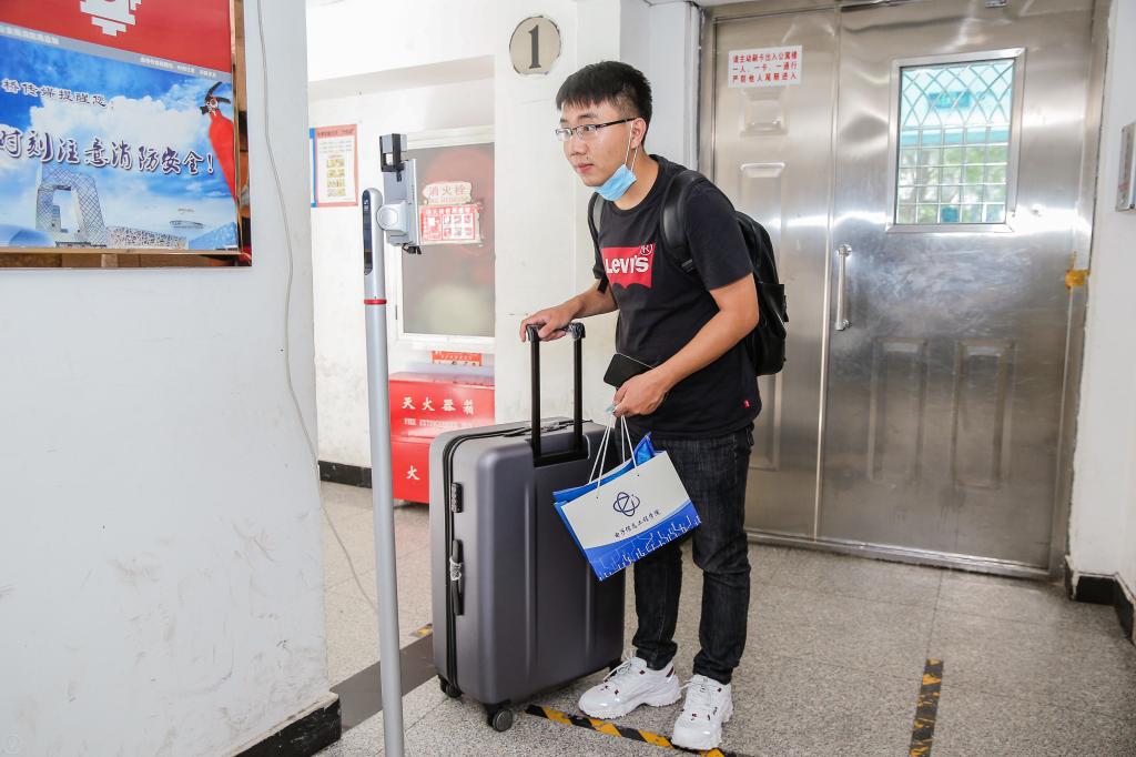 说明: https://news.buaa.edu.cn/__local/D/3E/D6/88270FB044D08FC9190CCAF1A87_BC4E0CE9_15D4B.jpg